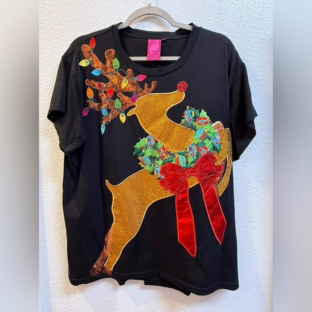 Queen of Sparkles Black Rudolph Wearing A Wreath Tee